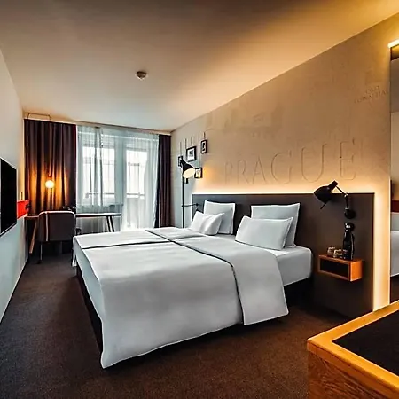 Pulse8 Hotel 4*