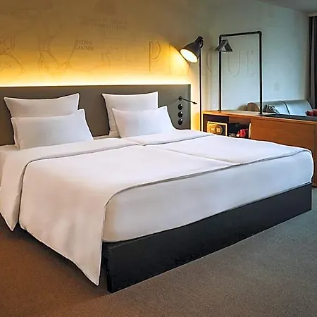 Pulse8 Hotel 4*